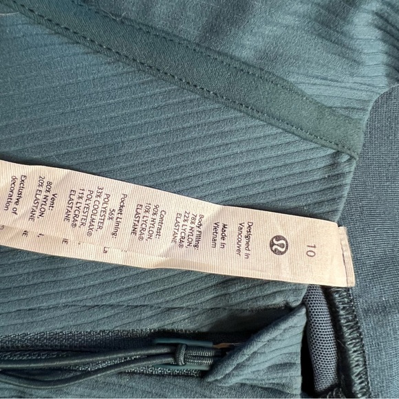Lululemon Ribbed cropped define jacket - Picture 7 of 7